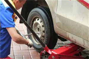 临河里附近拖车24小时服务热线电话